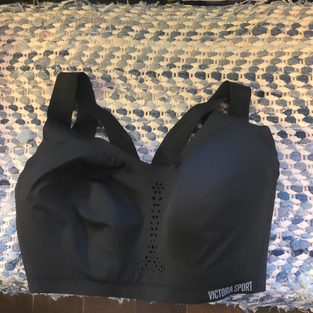 Victoria's Secret Black Victoria Sport High-Support Sports Bra